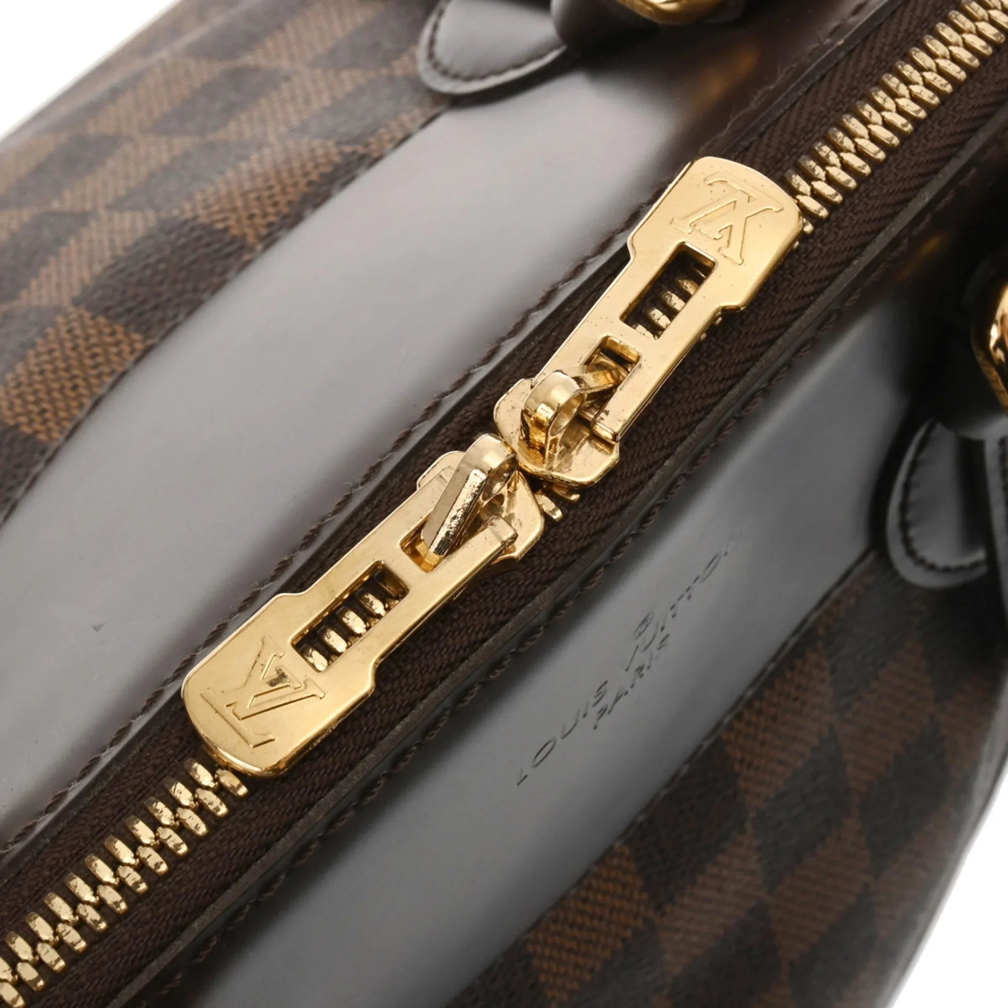 Pre-Owned   Damier Verona  Ebene  Women's Canvas Shoulder Bag (Good)