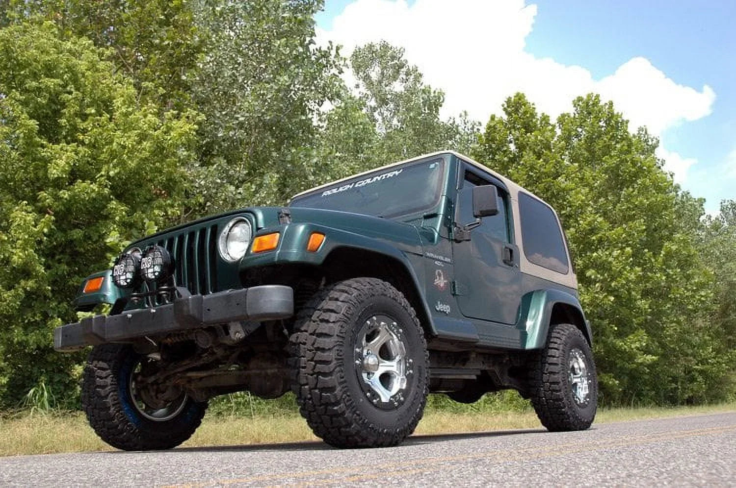 Rough Country 2" Lift Kit (fits) 1997-2006 Jeep Wrangler   | Suspension System | 658