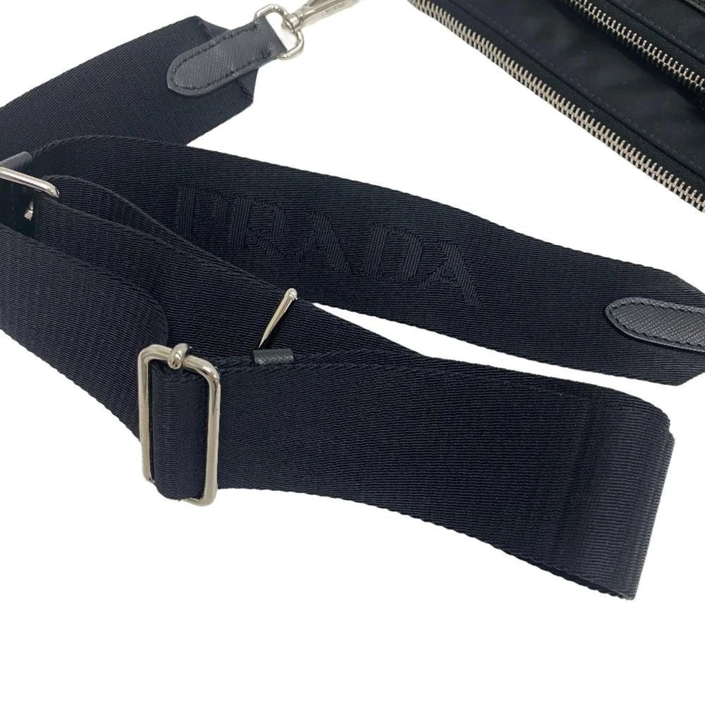 Pre-Owned  1BH168 Tessuto Triangle Plate Shoulder Bag Black Women's  (Good)