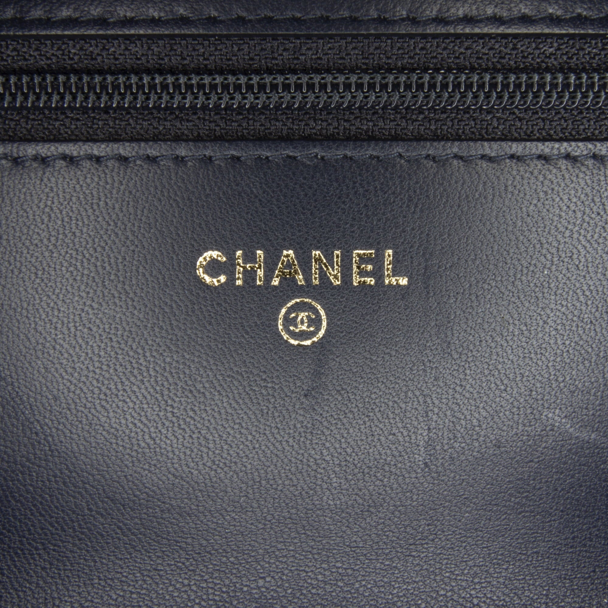 Pre-Owned Authenticated Chanel Boy Wallet On Chain Lambskin Leather Blue Crossbody Bag Unisex (Good)