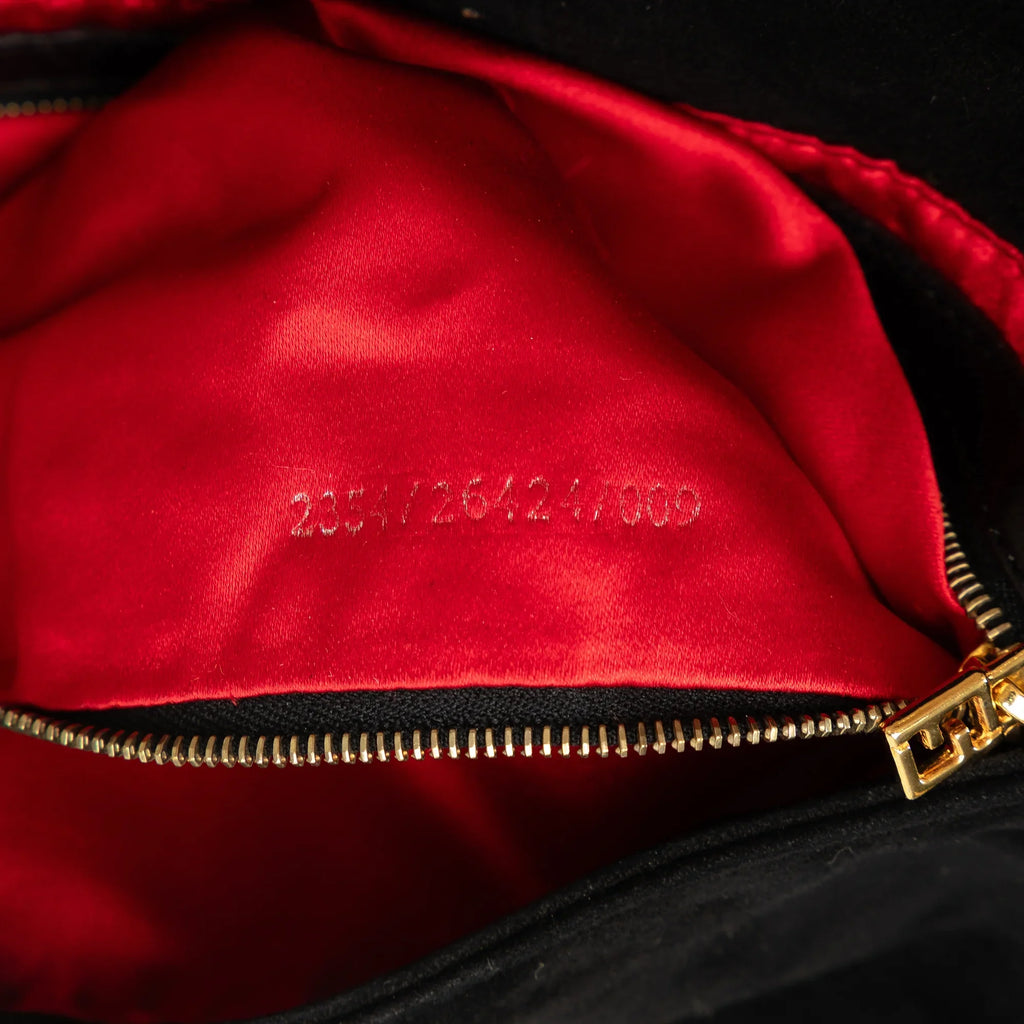 Pre-Owned Authenticated Fendi Baguette Suede Leather Black Shoulder Bag Unisex (Good)