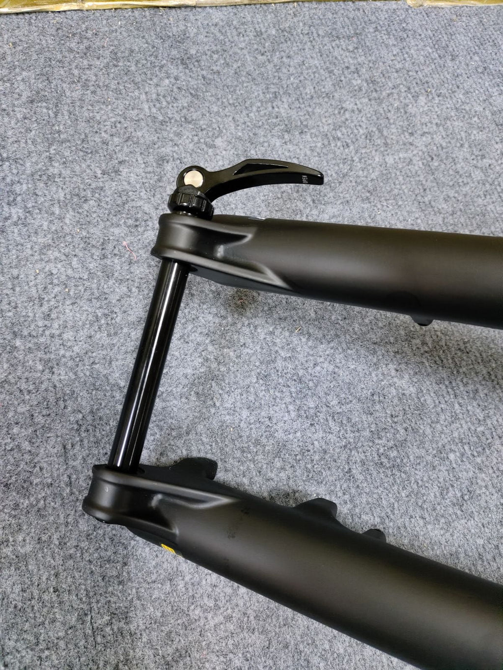 Bicycle Fork (: 110X15mm) Tapered 27.5"  Air Suspension (Manual) 120mm Travel