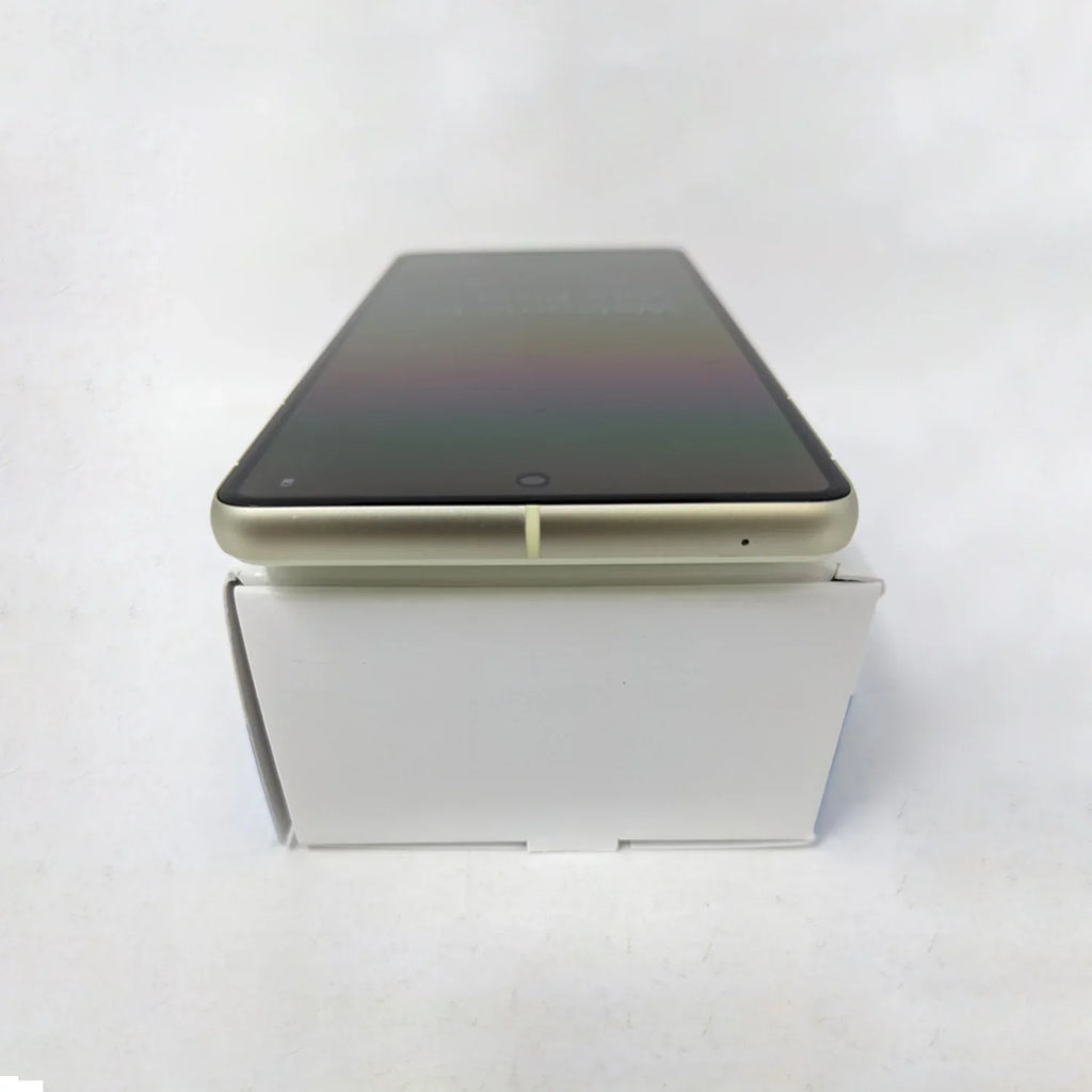 Pre-Owned Google Pixel 7 5G 128GB  Verizon Unlocked 8GB  50MP Smartphone - Lemon Grass/Yellow (Good)