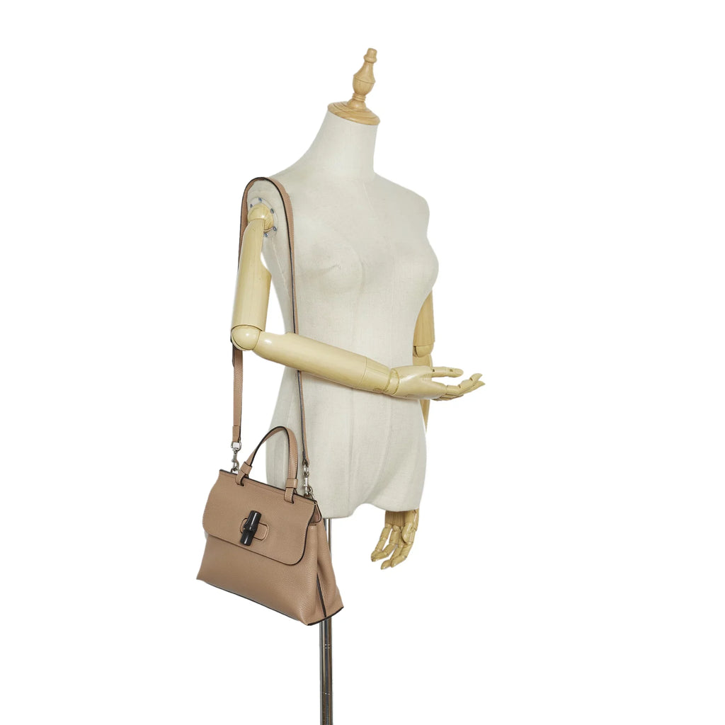 Pre-Owned Authenticated Gucci Medium Bamboo Daily Calf Leather Brown Satchel Unisex (Good)