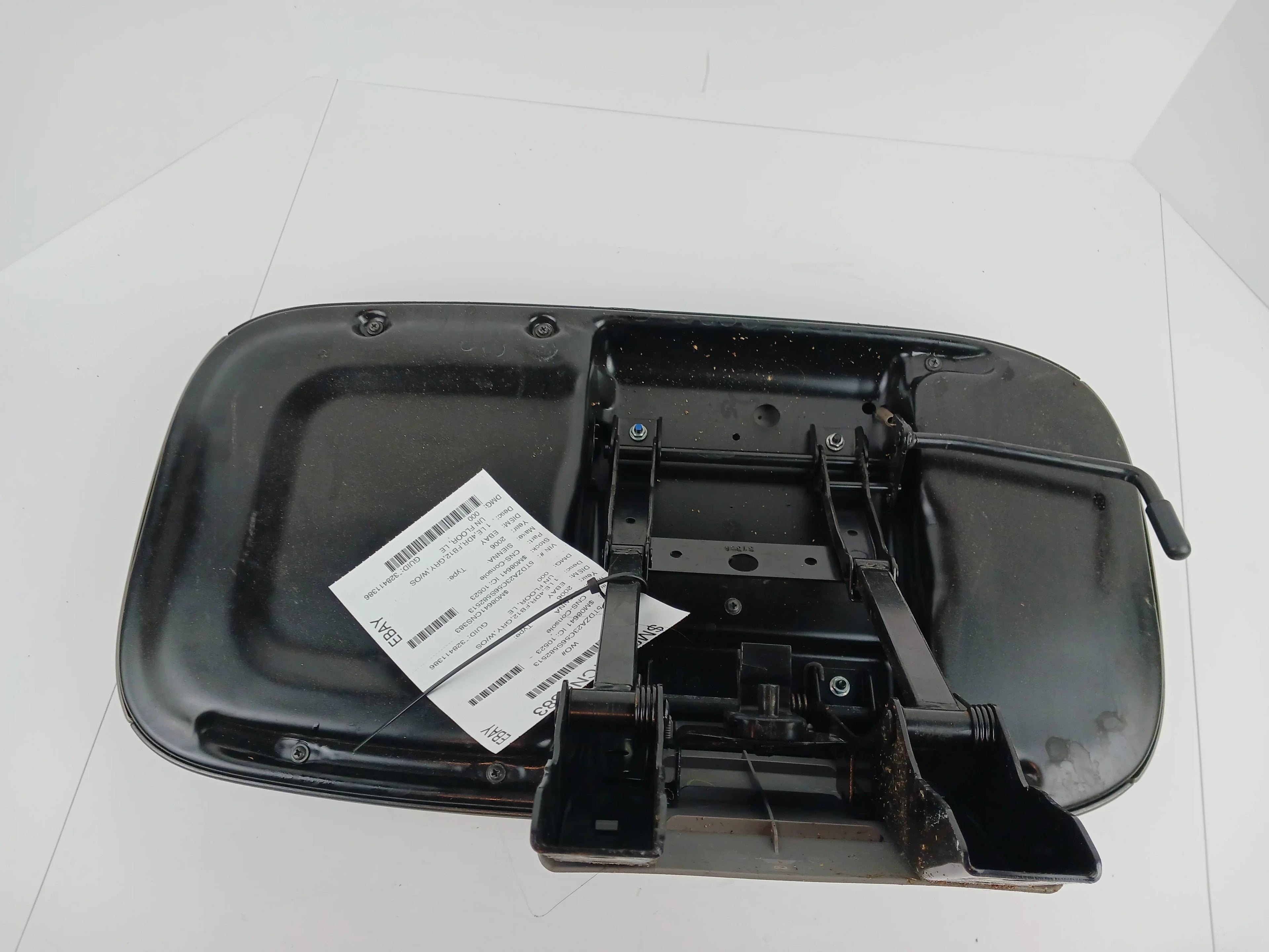 Pre-Owned 04 05 06 07 08 09 10 Toyota Sienna Center Console Tray  (Good)