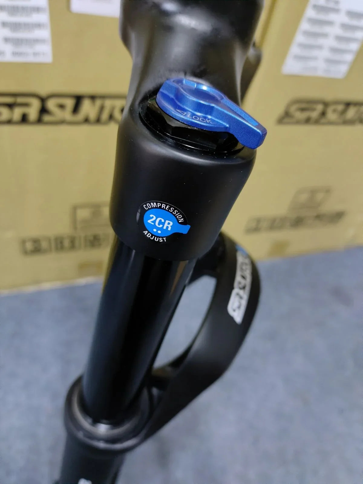 Bicycle Fork (: 110X15mm) Tapered 27.5"  Air Suspension (Manual) 120mm Travel