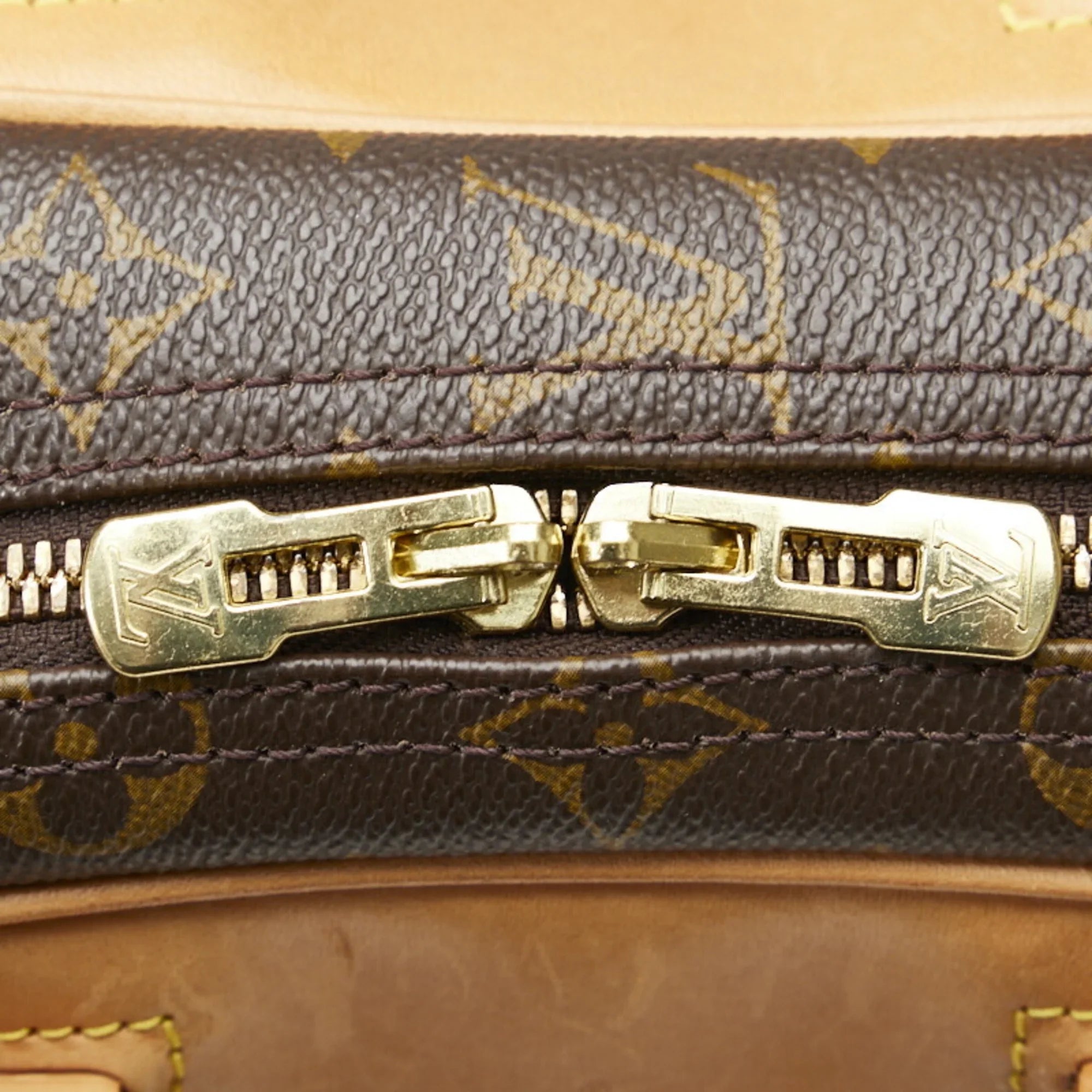 Pre-Owned Louis Vuitton Monogram Excursion Handbag  Brown  Leather Women's   (Good)