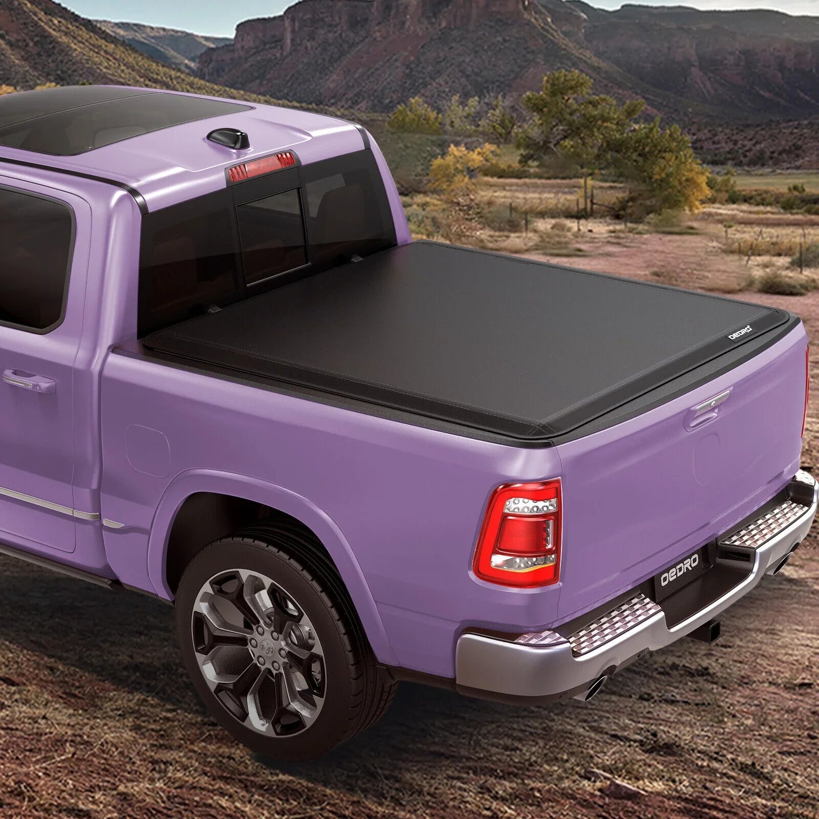 Ledkingdomus 5 Feet Soft Tri-fold Truck Bed Tonneau Cover for 2020-2023 Jeep Gladiator  on Top