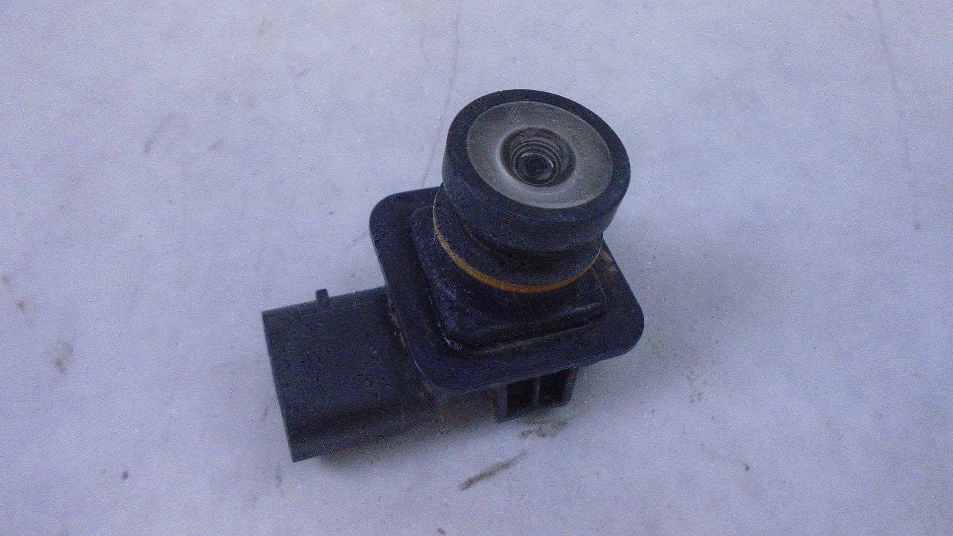 Pre-Owned 2013 2014 2015 Ford Explorer Rear Camera -19G490-   (Good)