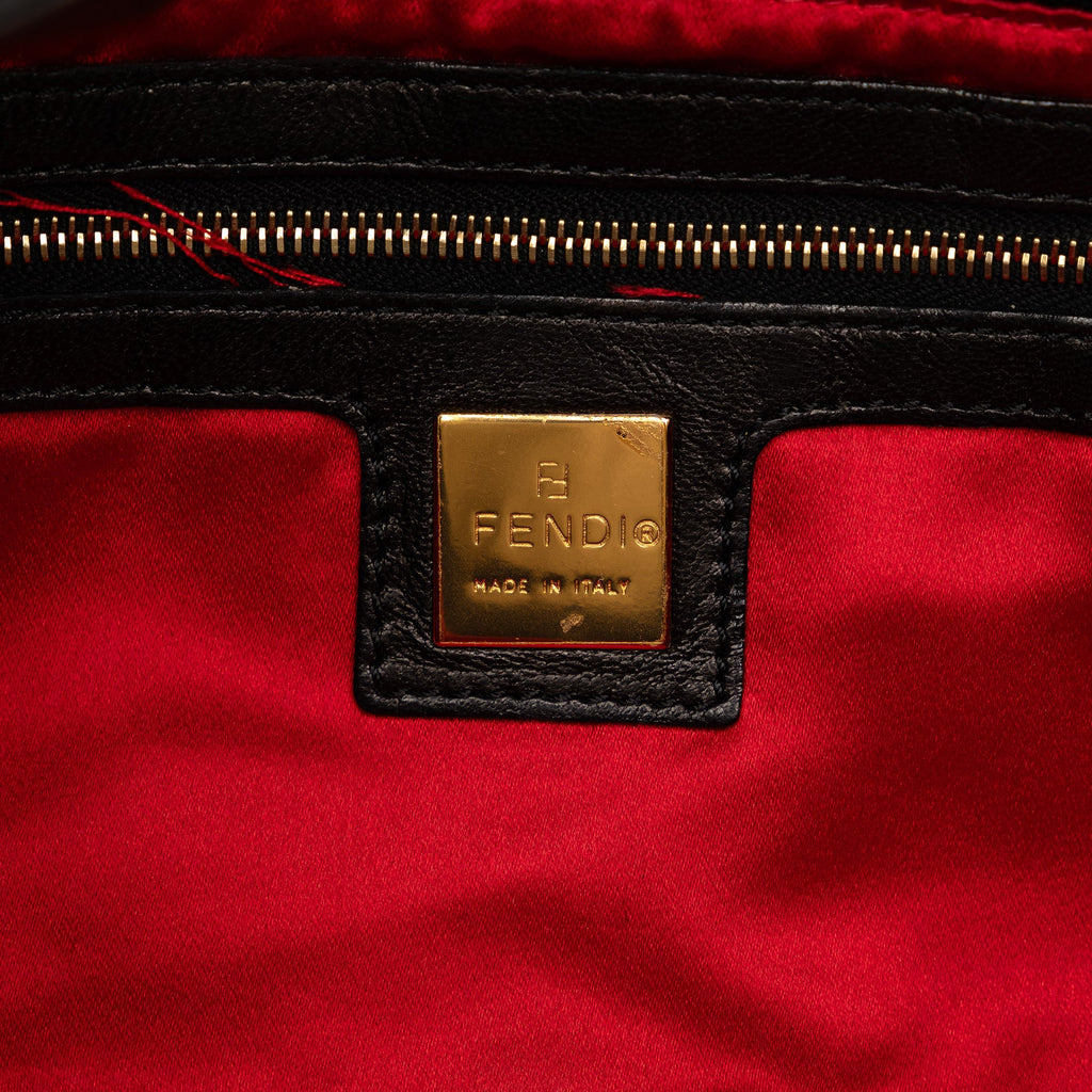 Pre-Owned Authenticated Fendi Baguette Suede Leather Black Shoulder Bag Unisex (Good)