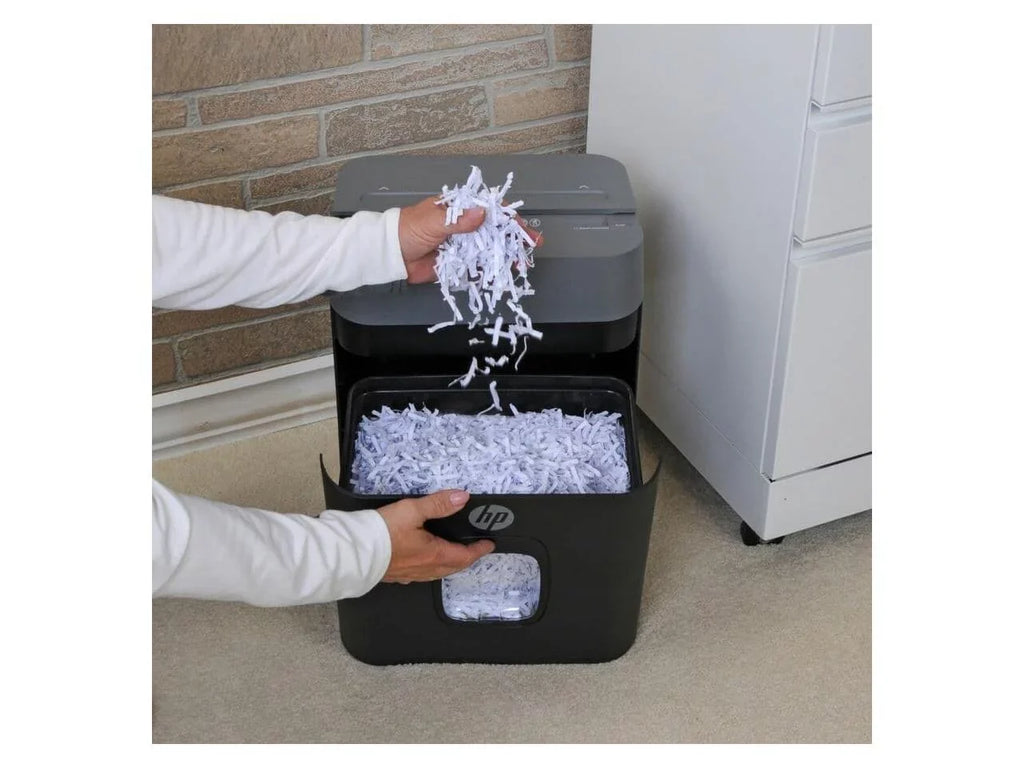 Royal  Paper Shredder - Cross Cut - 12 Per Pass - for shredding Paper, Staples, Credit Card, Envelope - 8.75" Throat - 2 Minute Run Time - 30 Minute Cool Down Time - 3.40 gal Wastebin Capacit
