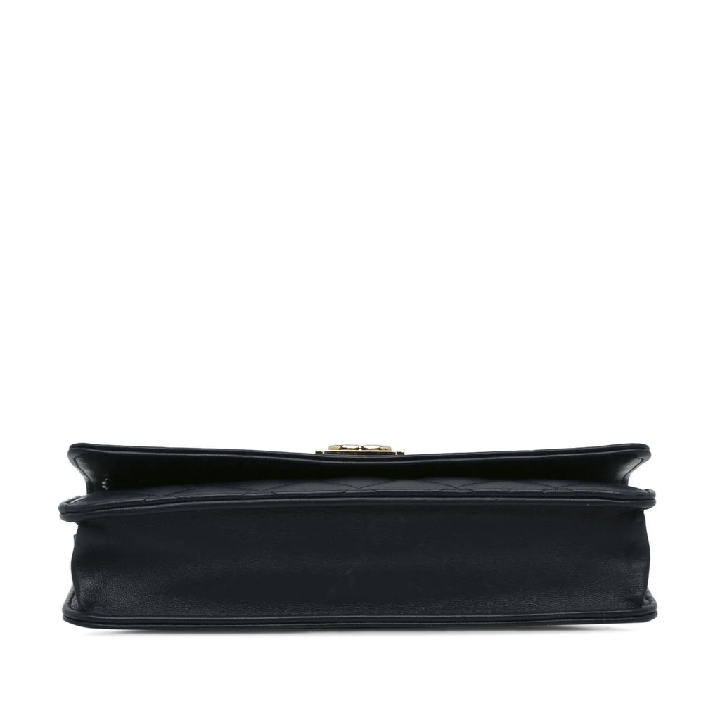 Pre-Owned Authenticated Chanel Boy Wallet On Chain Lambskin Leather Blue Crossbody Bag Unisex (Good)