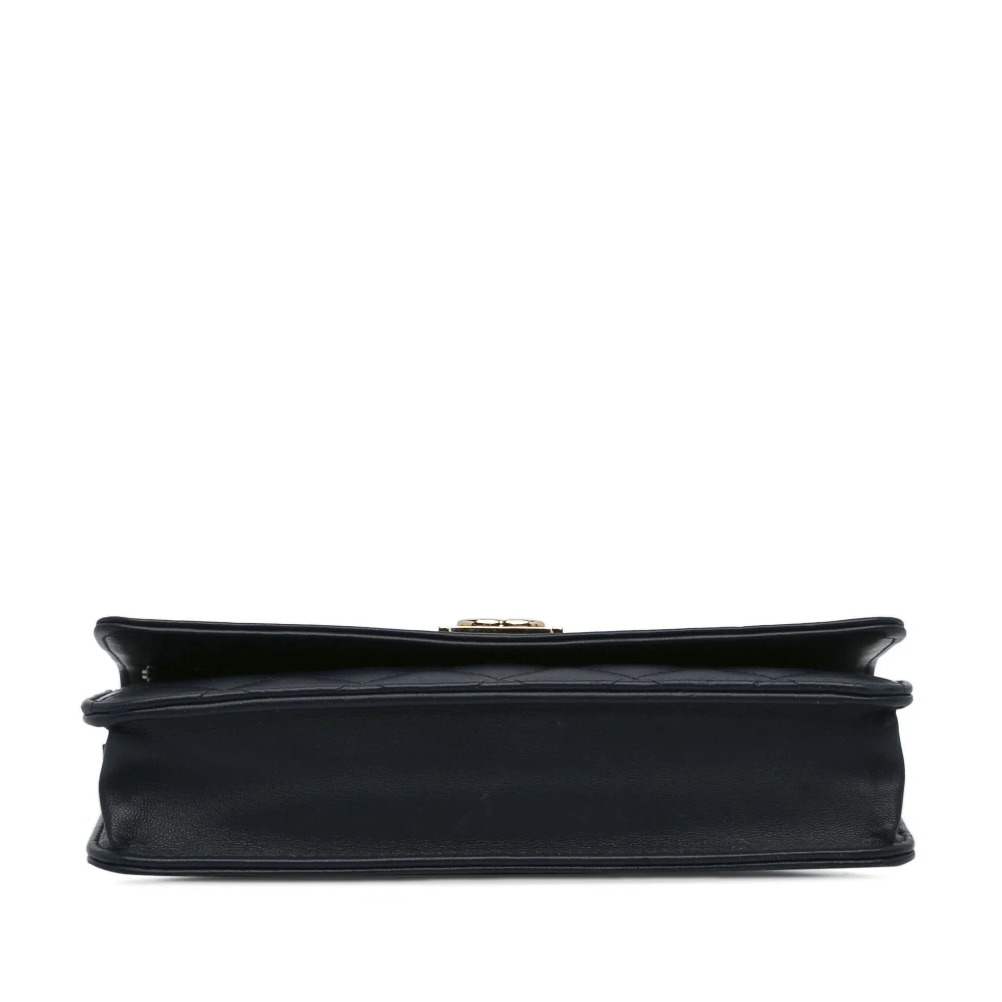 Pre-Owned Authenticated Chanel Boy Wallet On Chain Lambskin Leather Blue Crossbody Bag Unisex (Good)