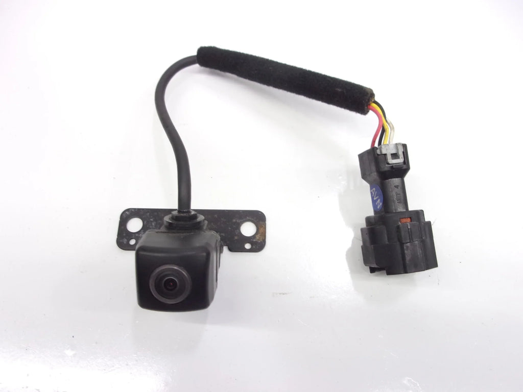 Pre-Owned 2013-2016 Hyundai Santa Fe Rear Camera Backup Camera 95760-  (Good)