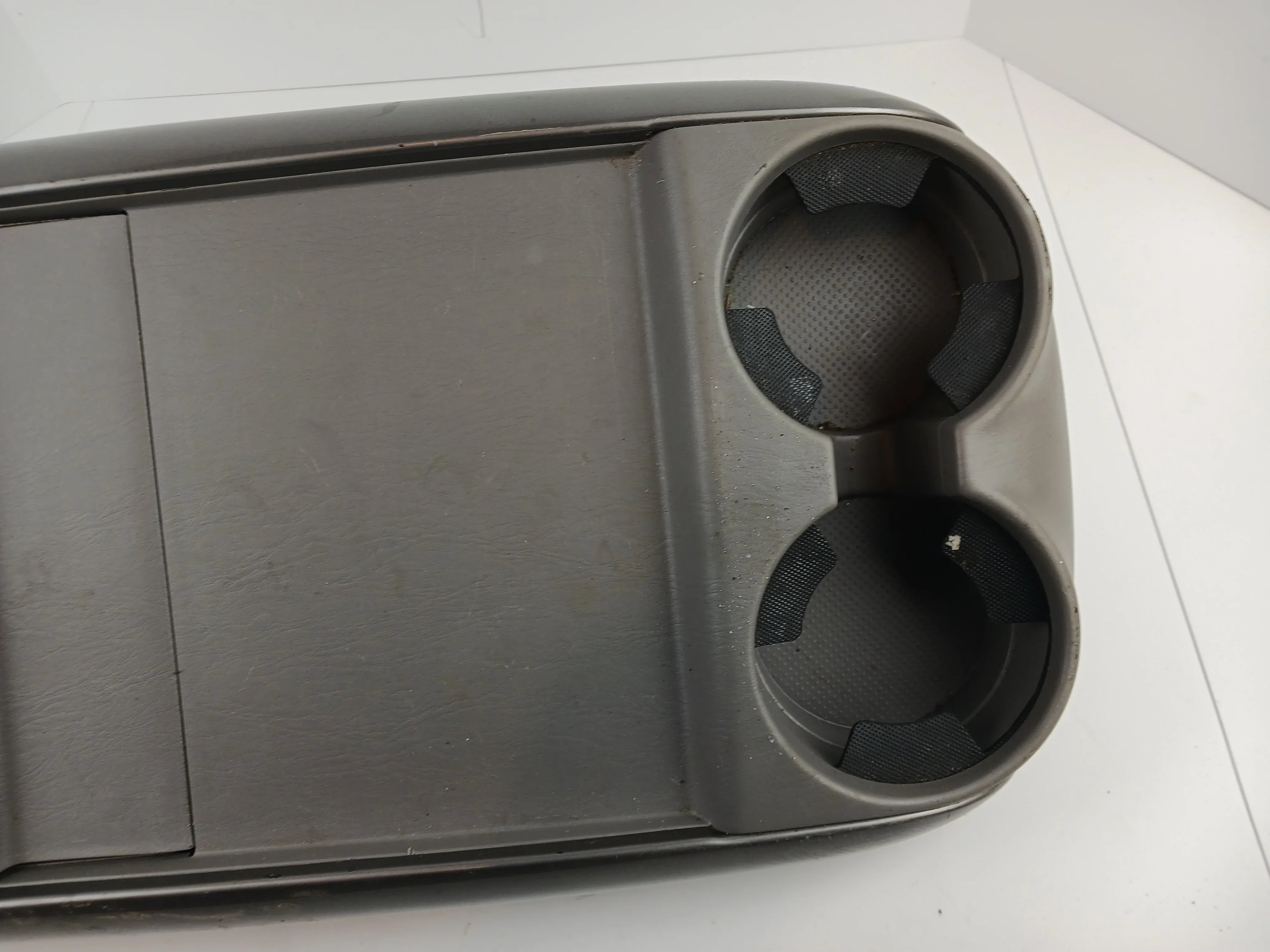 Pre-Owned 04 05 06 07 08 09 10 Toyota Sienna Center Console Tray  (Good)