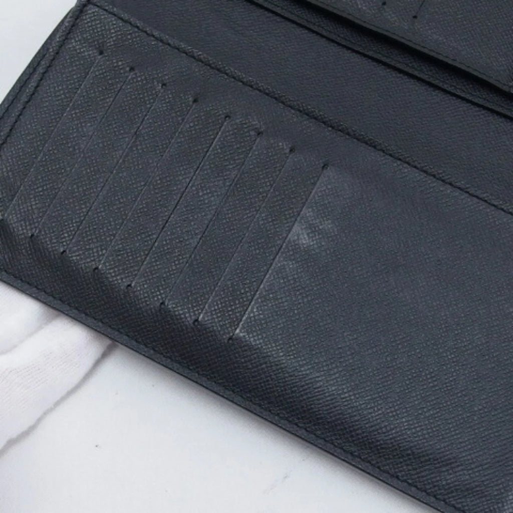 Pre-Owned Louis Vuitton Taiga Bifold Long Wallet Billfold Black (Good)